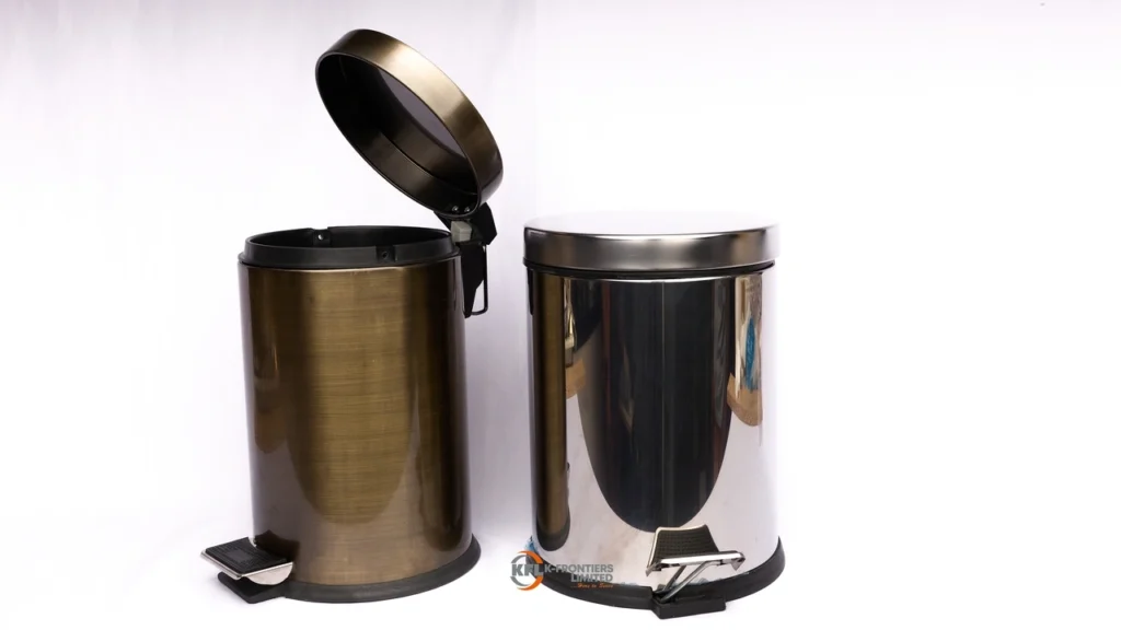 dustbins with pedal0418