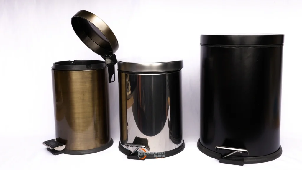 dustbins with pedal0421